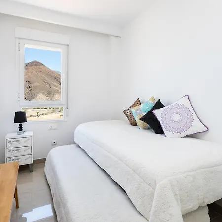 Home2book Vista Hermosa Cristianos,pool&padel Arona (Tenerife)