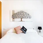 Home2book Vistahermosa Cristianos,pool & Padel 公寓
