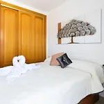 Home2book Vistahermosa Cristianos,pool & Padel 公寓 *