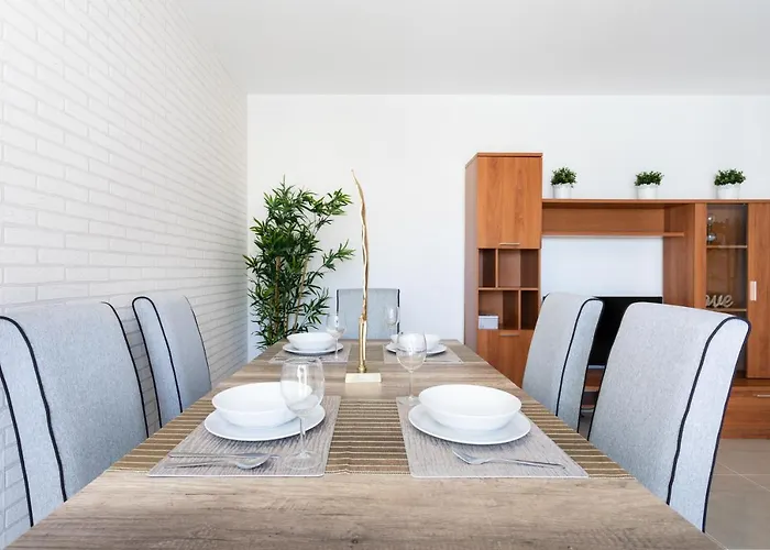 Home2book Vistahermosa Cristianos,pool & Padel Arona (Tenerife)